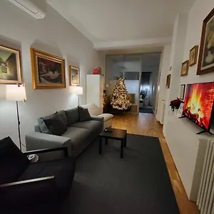 Short Rent Porta Romana , Milano Italia