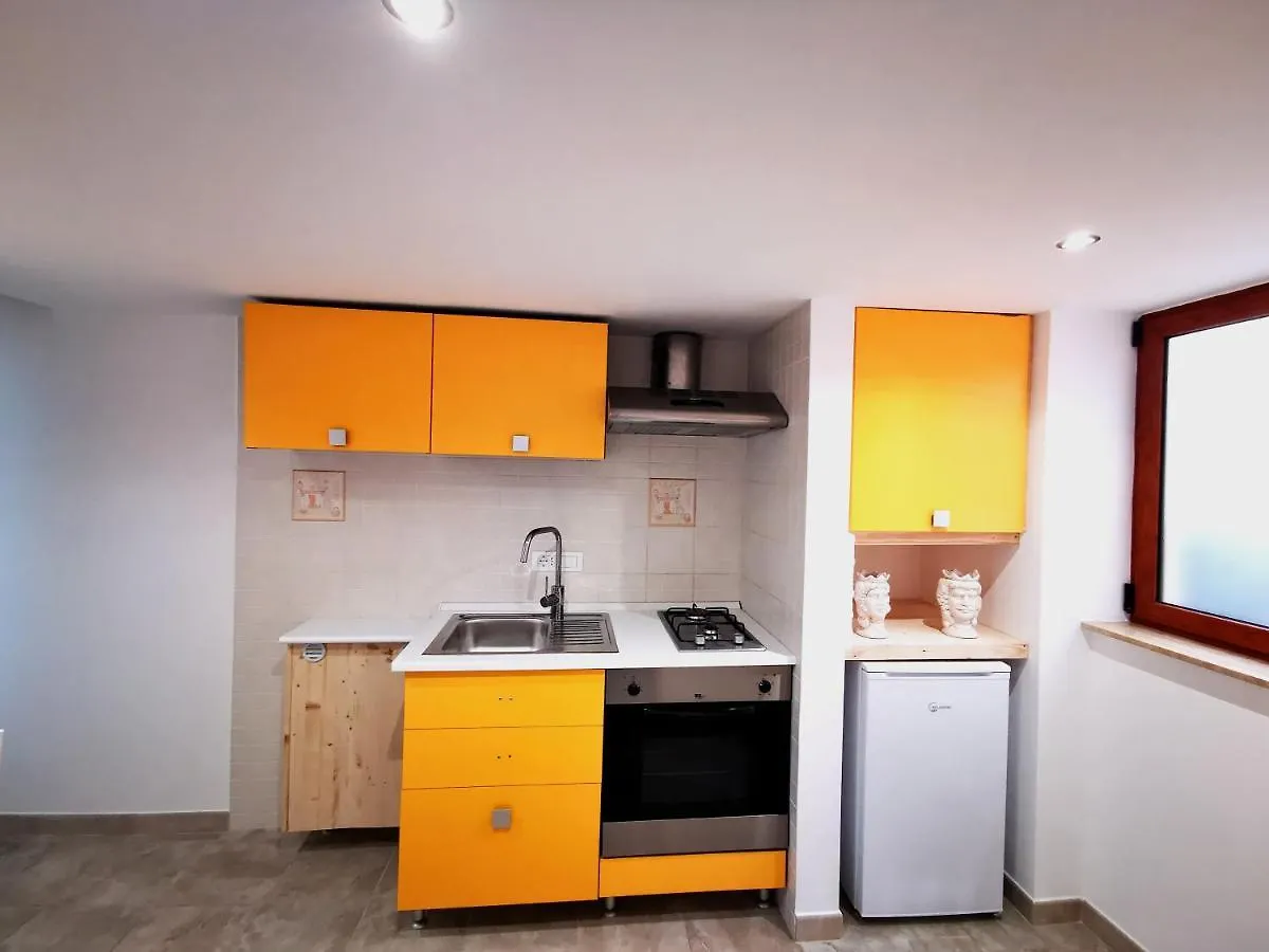 Guru House B&B Apartments Milazzo Italy